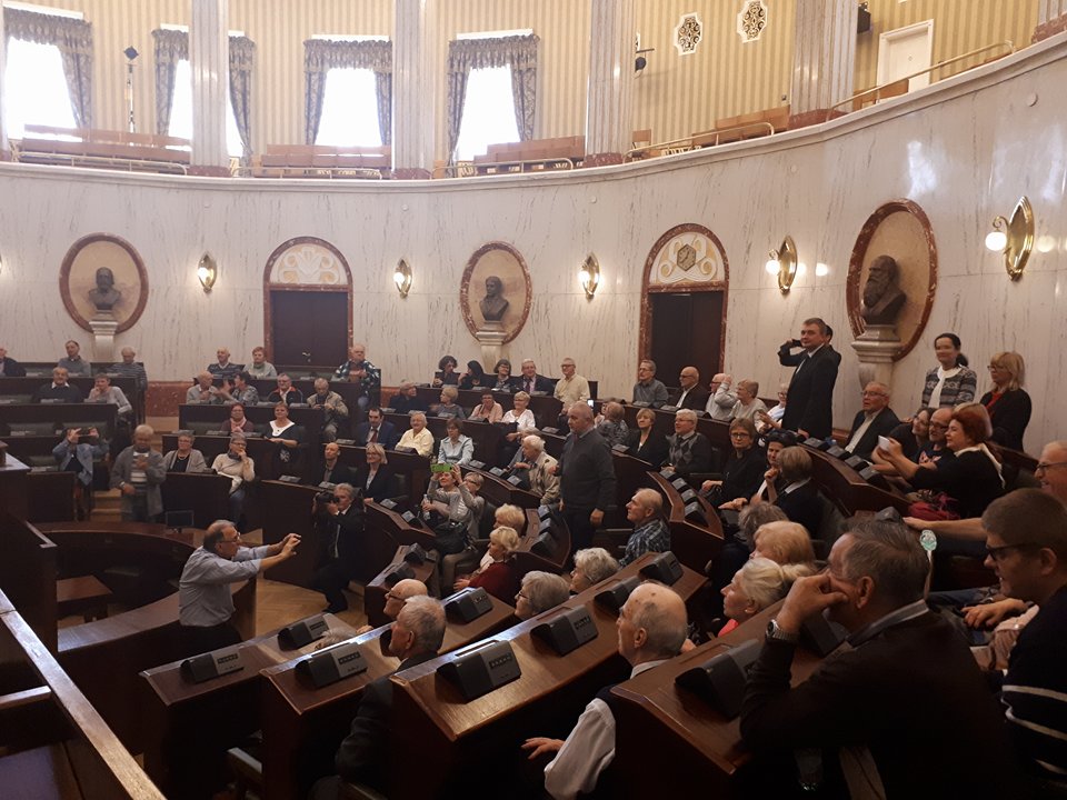 70 lat pzg